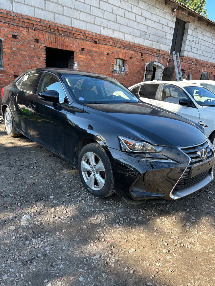 Lexus IS III 2017