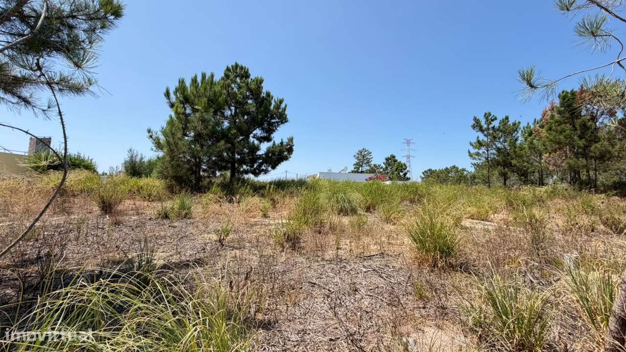 Terreno Urbano para Construção de Moradia em Marisol, Amora-14