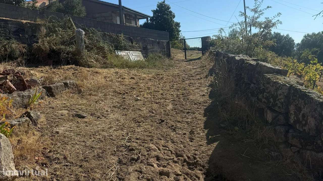 Quinta de 12.200m2 com Potencial Ilimitado, em Lordelo - Vila Real-7