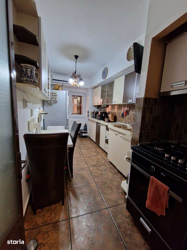 Ultracentral! Apartament spațios 3 camere, 2 băi și 2 balcoane-5