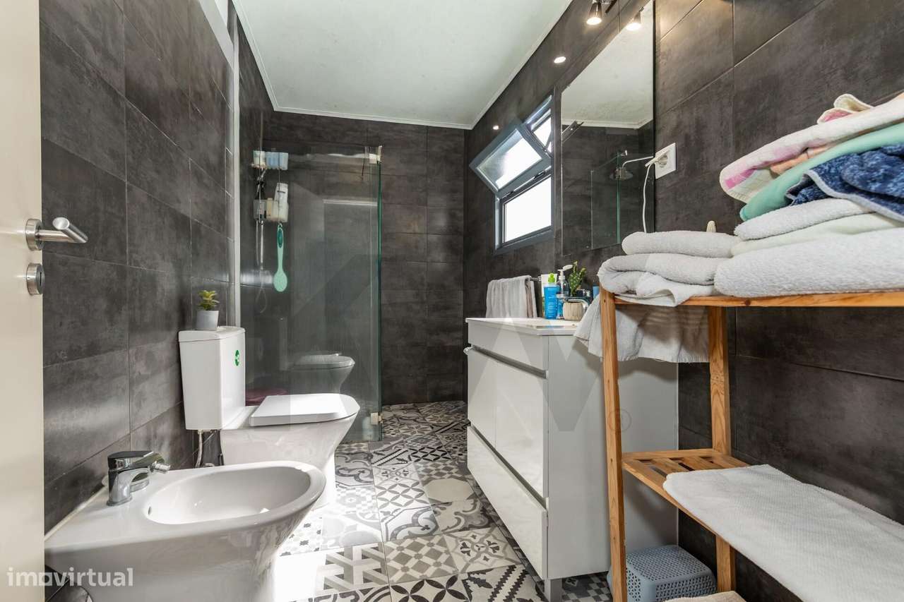 Moradia V3 no Centro de Ponta Delgada - Grande imagem: 4/18