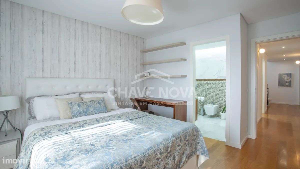 Moradia T4 com Vista Mar em São Félix da Marinha-26