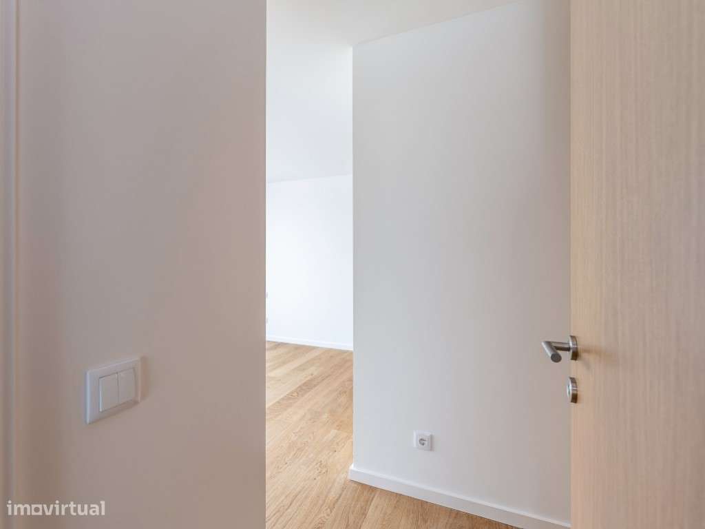 Apartamento T4 com 3 frentes em Matosinhos sul, no edifício Nautilus-51