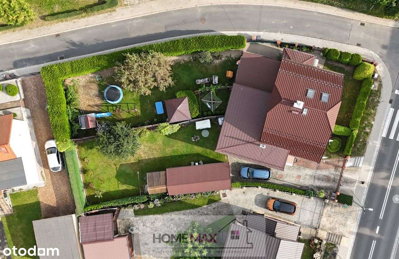 Połowa domu z prywatnym wejściem i ogródkiem-3