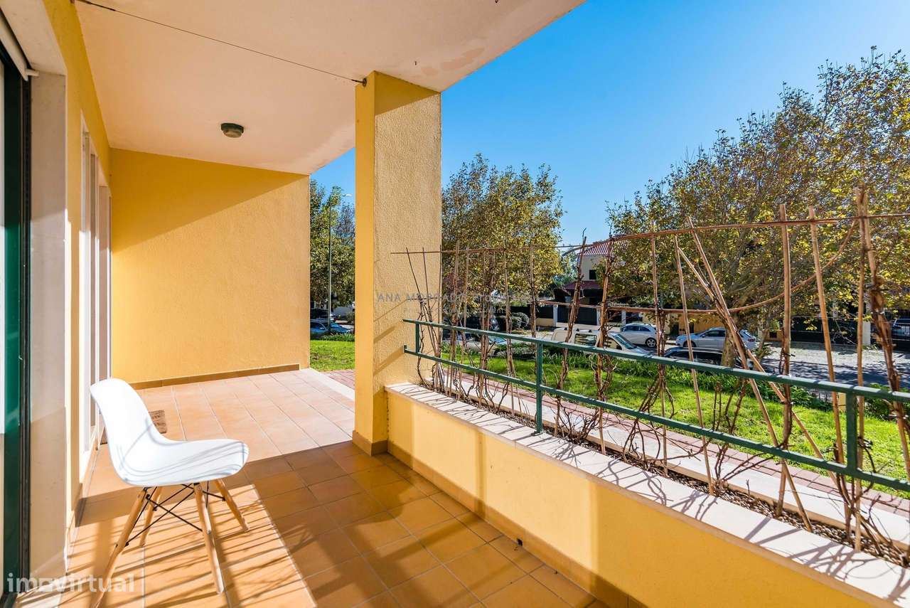 PARA INVESTIDORES - Apartamento T3+1 Renovado na Quinta da Beloura-13
