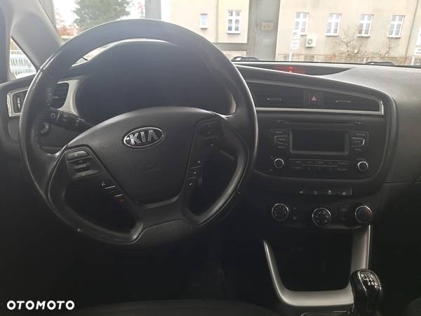 Kia Ceed - 13