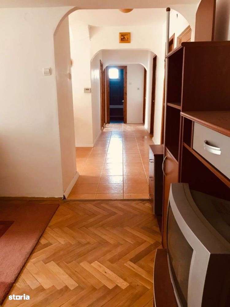 Ap. cu 4 cam., mobilat, Tudor, et.3 /4, langa scoala 20, 2 balcoane - Imagine principală: 4/12