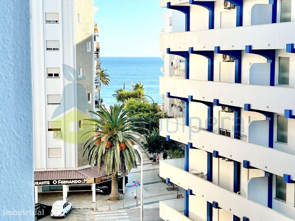 Apartamento T1 em 2º linha de praia a apenas 2 minutos a pé da praia!-11