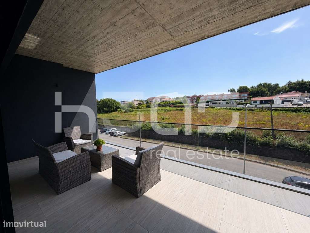 Apartamento T3 com Terraço Privativo de 140 m², Varandas Amplas e G...-19