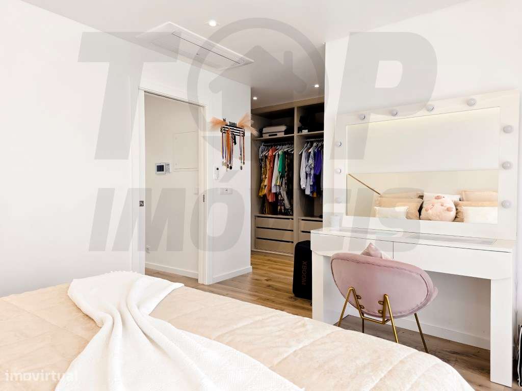 Moradia de Luxo V6 com Piscina, Terraço e Acabamentos de Alta Quali...-24