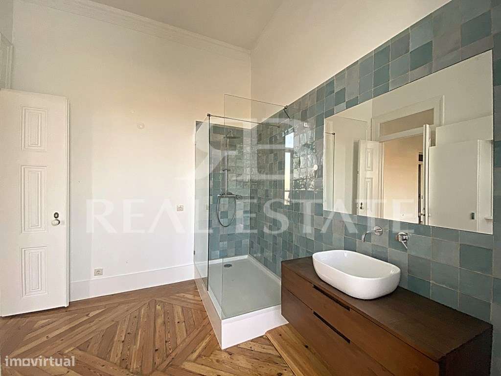 T3+1 com 3 salas e Vista no PRINCIPE REAL / SÃO BENTO - coração da ... - Grande imagem: 5/32