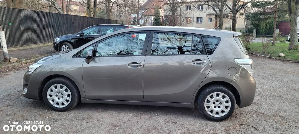 Toyota Verso 1.6 Active - 10