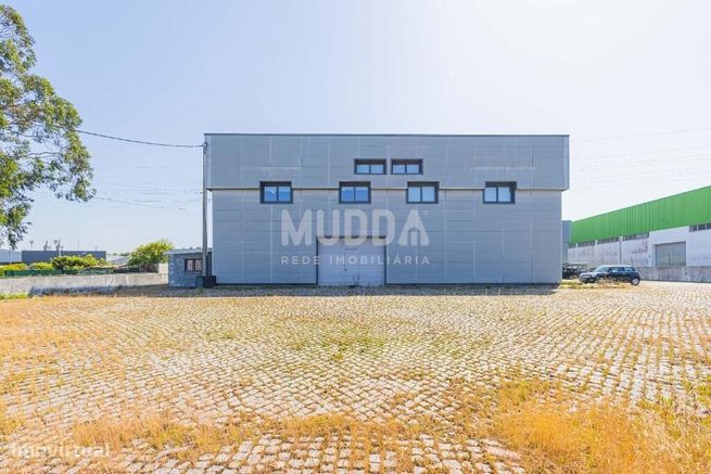 Armazém Industrial de Excelência para Venda – Zona Industrial de Corte-38