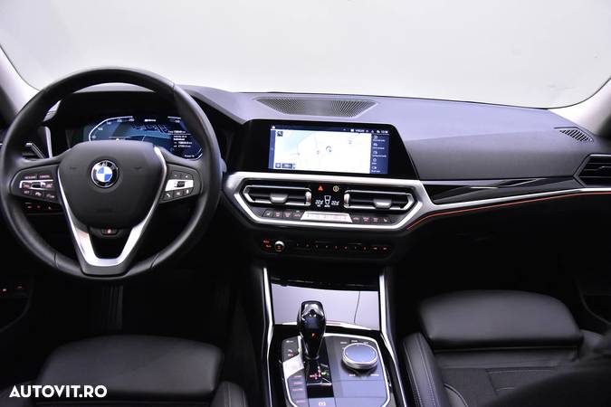 BMW Seria 3 330e Touring Aut. - 9