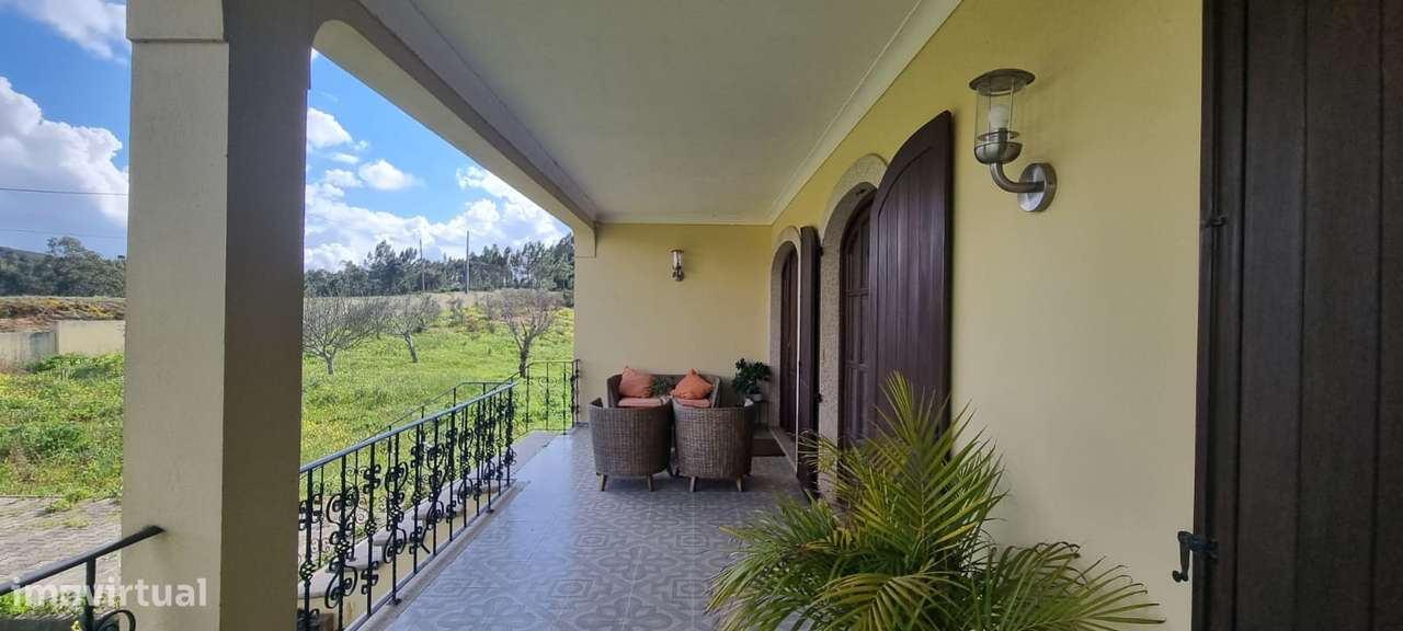 Vivenda Isolada com terreno - Alenquer-49