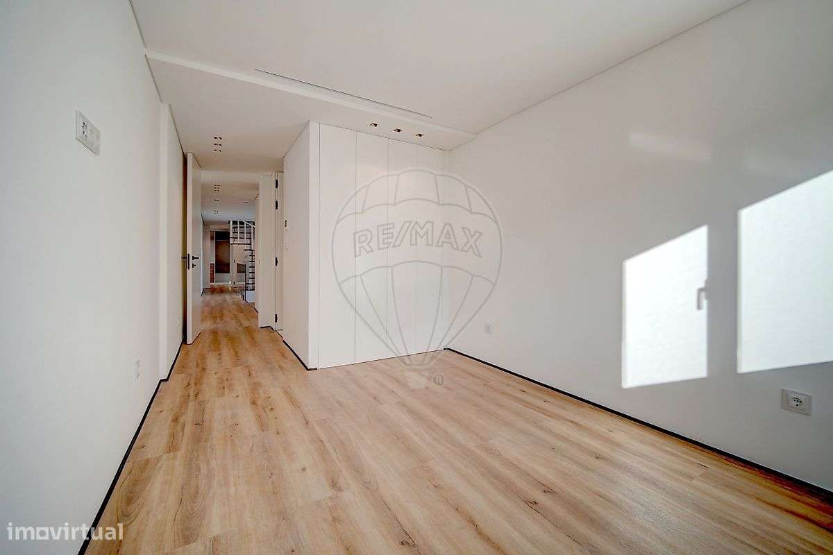 Moradia T5 para venda-24