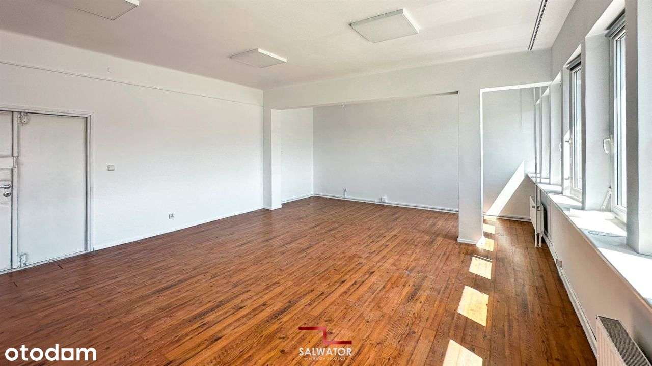 Lokal 44 mkw jasny blisko centrum Krzeszowice - Pełny obrazek: 4/9