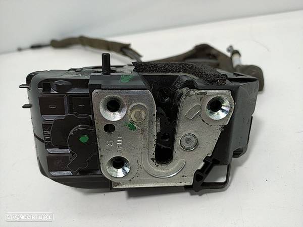 Fecho Porta  Tras Direito Nissan Qashqai / Qashqai +2 I (J10, Nj10, Jj - 4