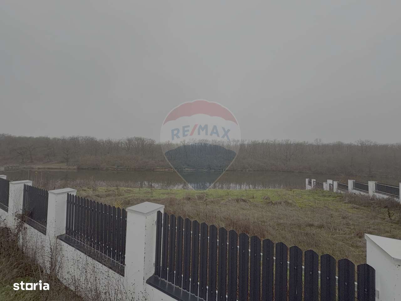 Teren intravilan de vanzare cu deschidere la lac, Branesti-2