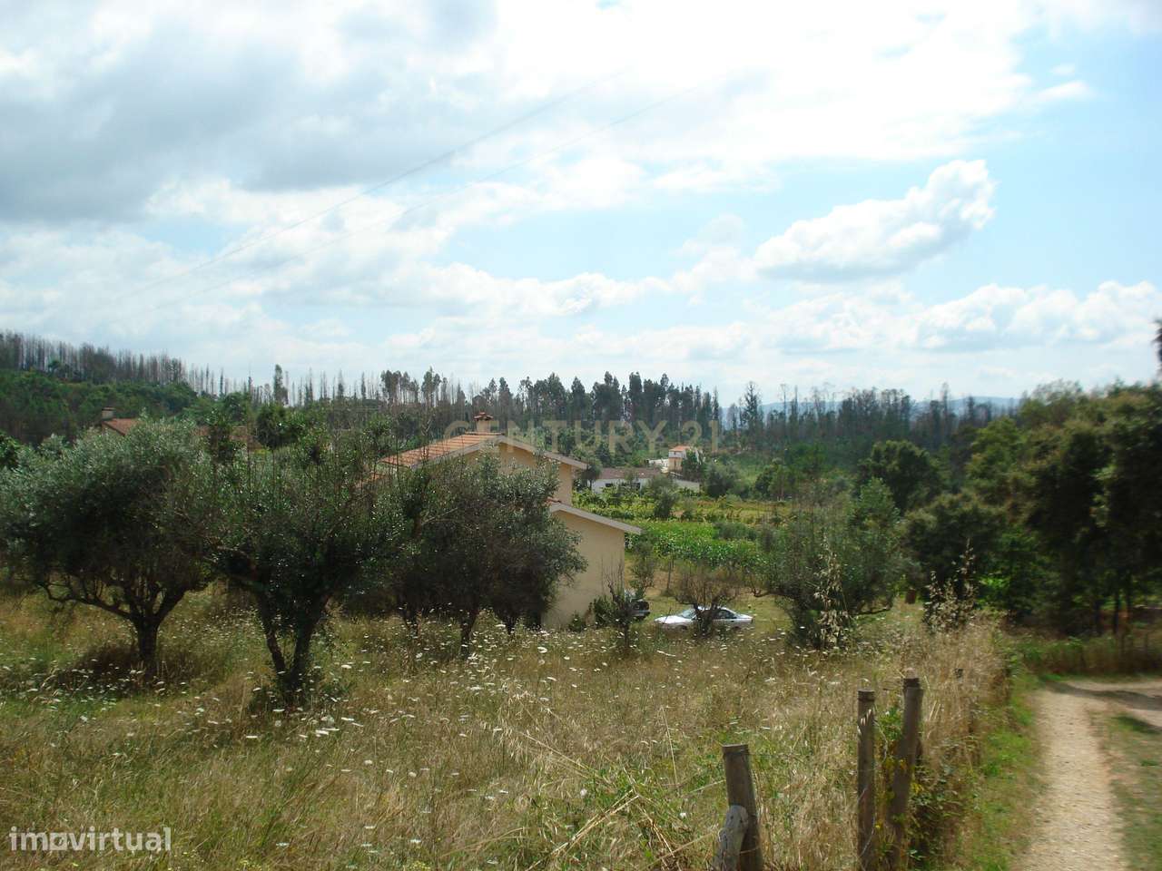 Terreno para construção com vistas boas num local sossegado a 10 min d - Grande imagem: 2/5