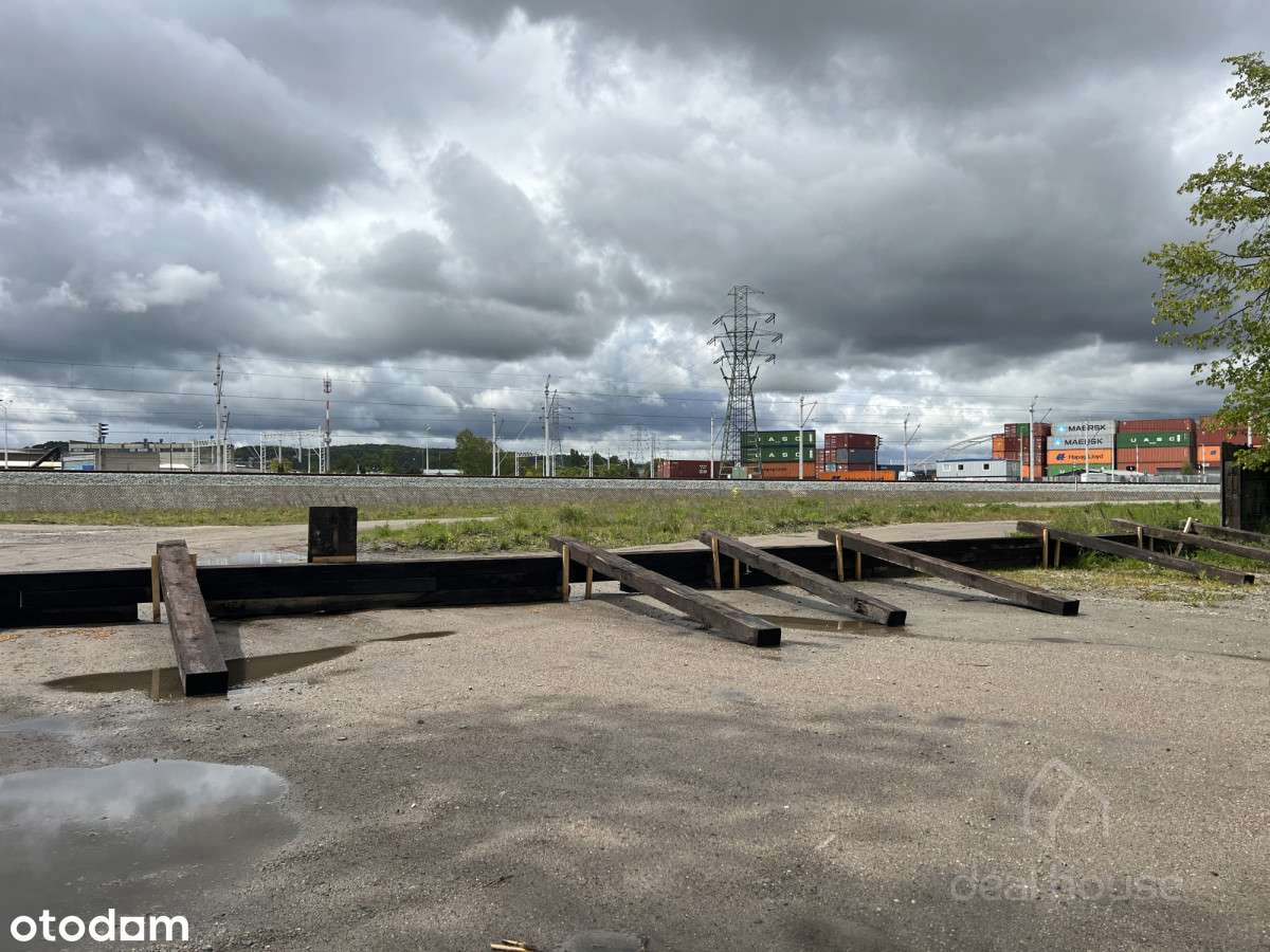 Utwardzony grunt przemysłowy Gdynia-2