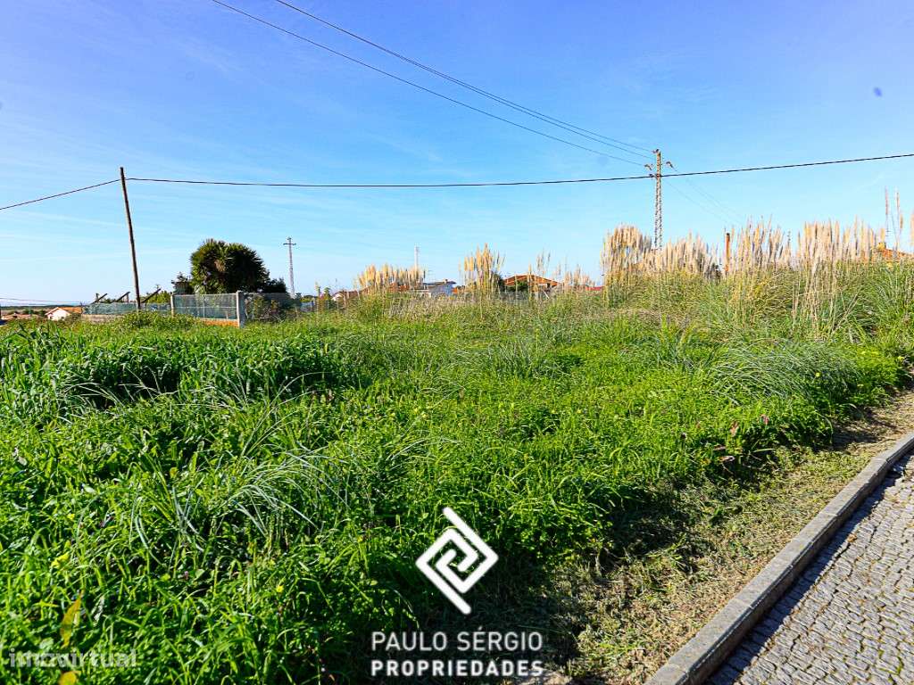 Excelente lote de terreno para construção em Esmoriz, a 200m da Est... - Grande imagem: 1/20