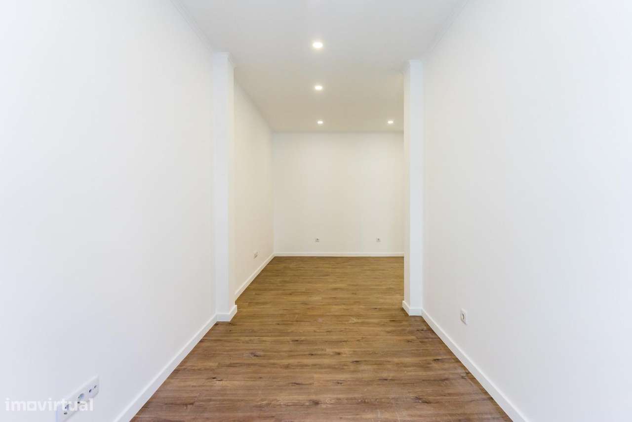 T2+1 Totalmente Remodelado em Edifício Recuperado!-11