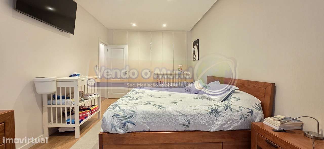 Apartamento T5 em Alverca do Ribatejo (ALV250)-17