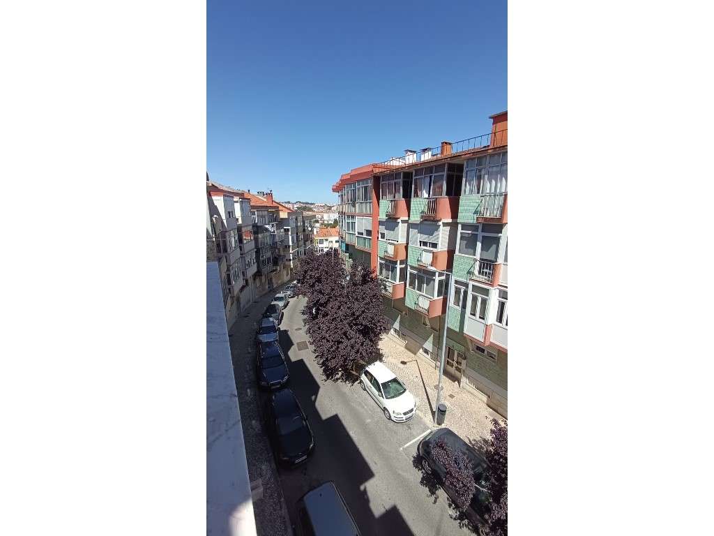 Apartamento T3 REMODELADO | Centro do Cacém-29