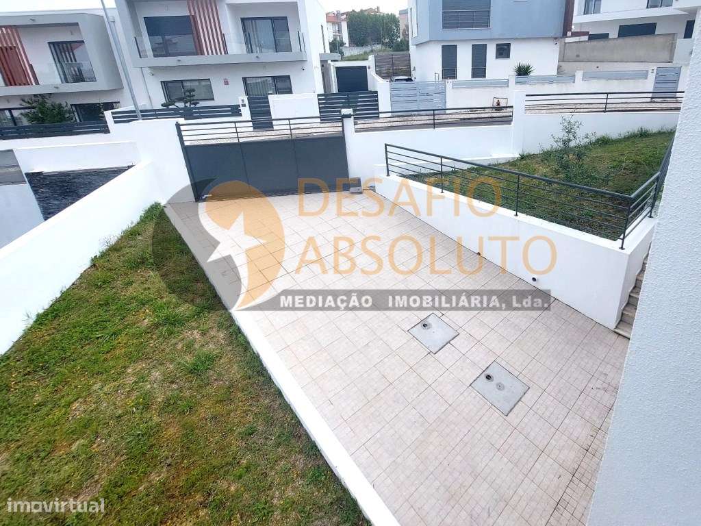 Moradia Isolada T5, boas áreas. Quinta da Alembrança - Feijó-53