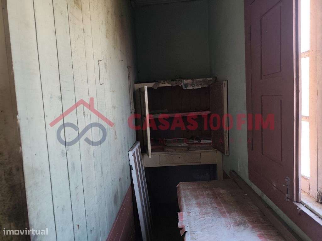 5 Moradias + Terreno em Loureiro - Peso da Régua-30