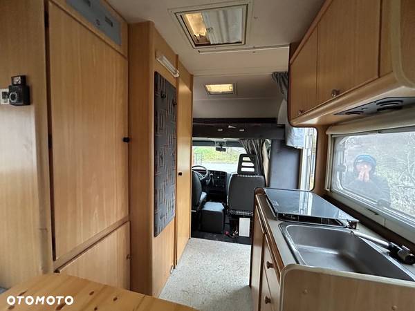 Fiat Ducato Kamper Burstner A538 samowystarczalny - 27