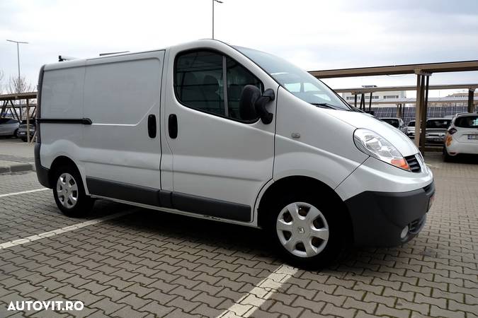 Renault Trafic Combi 2.0 L1H1 - 4