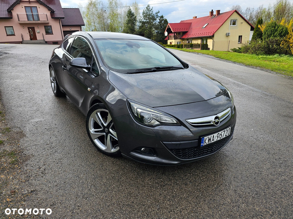 Opel Astra IV GTC 1.4 T Sport S&S - 14