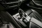 BMW Seria 5 M550i xDrive sport - 22