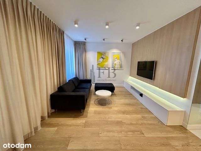 komfortowe mieszkanie w ścisłym centrum miasta-2