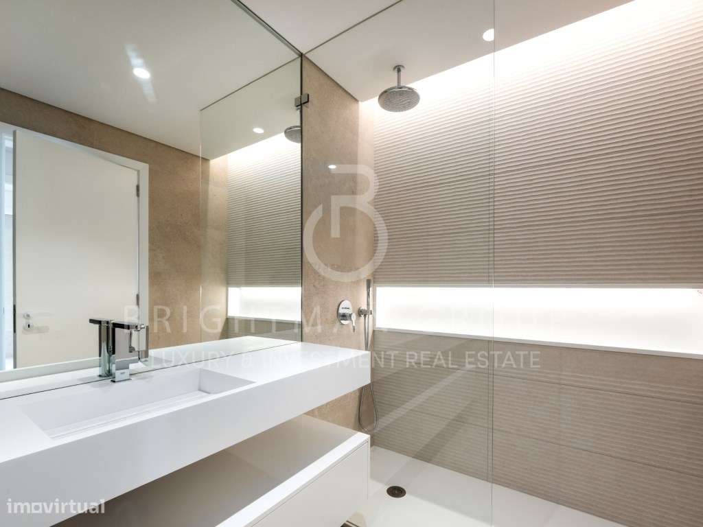 Apartamento T4 com jardim privativa, em Carcavelos-26