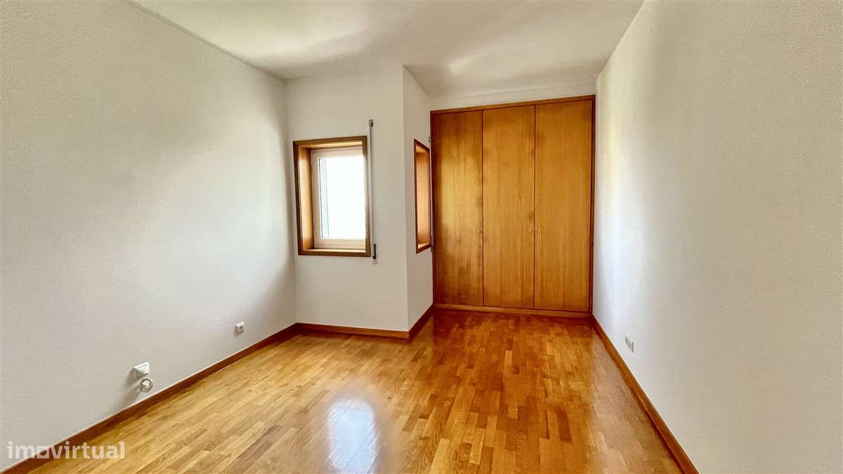 T3 Centro-Póvoa de Varzim-aparcamento-21