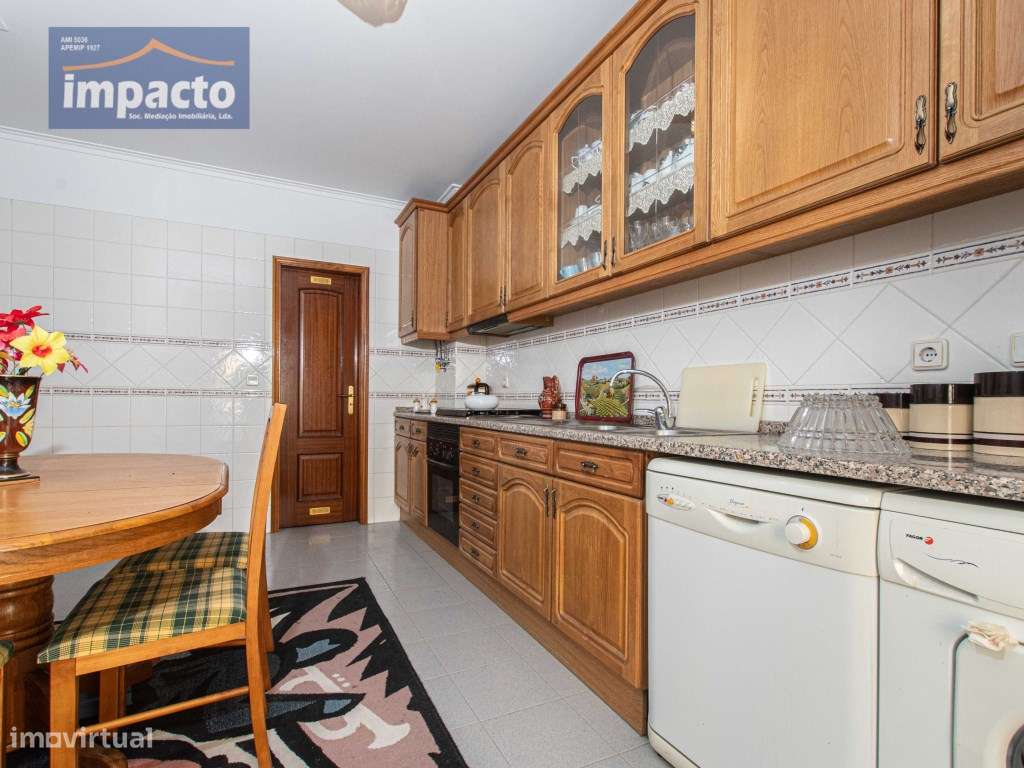 T3 Sobralinho, Ótimo estado, suite, arrecadação-24