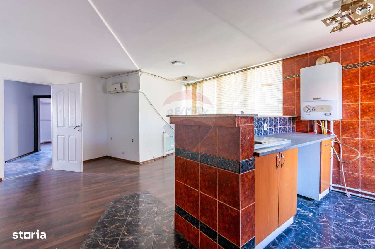 Casă / Vilă în zona Calea Calarasilor, ideal investitie, 6xparcare-12