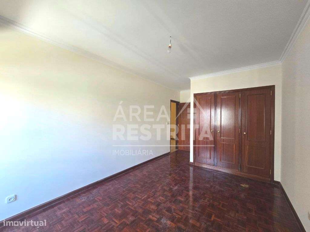 Apartamento T2 c/Parqueamento, na Cavaleira - Algueirão-19
