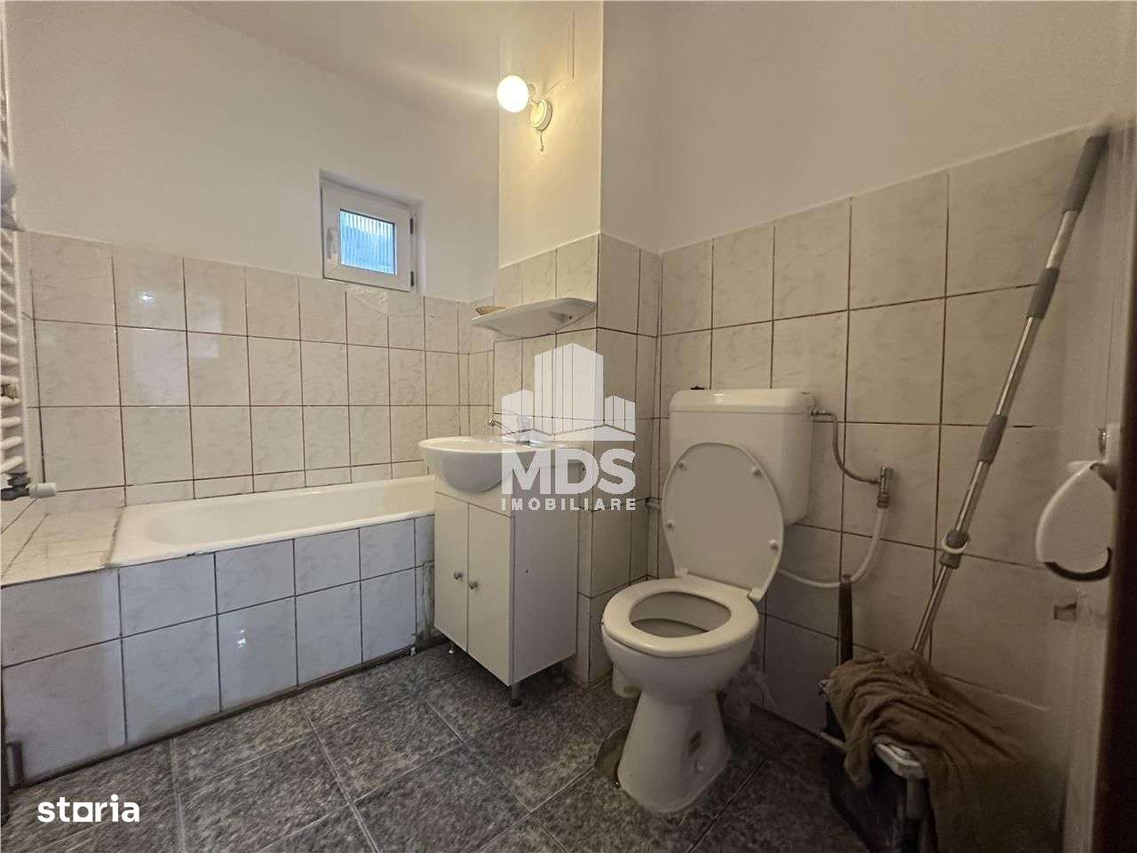 Confort 1 cu central&#259; propie, la etajul 2 in bloc anvelopat termi - Imagine principală: 4/9