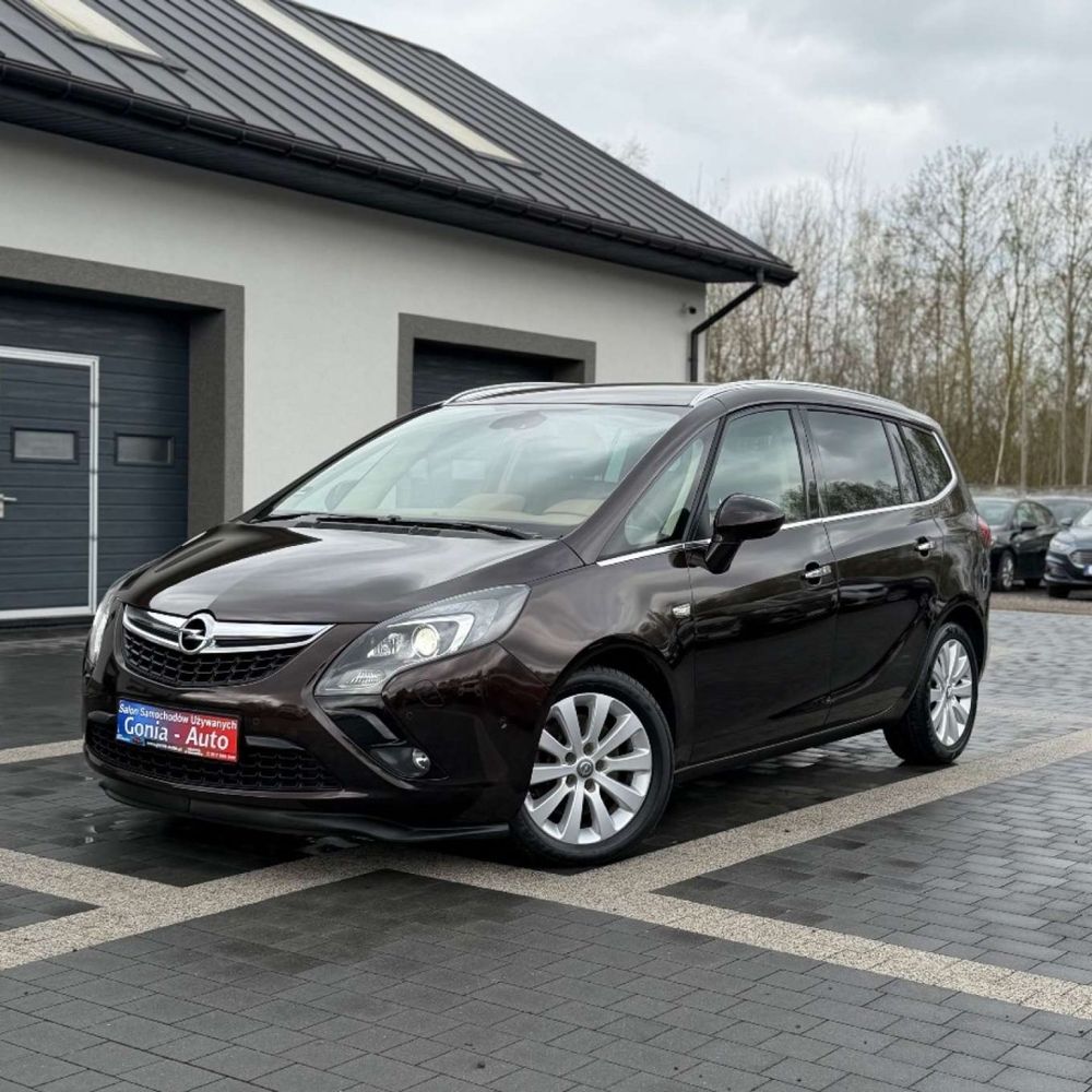Opel Zafira C (2011-2019) Tourer 1.6 SIDI Turbo ecoFLEX Start/Stop Innovation 2013
