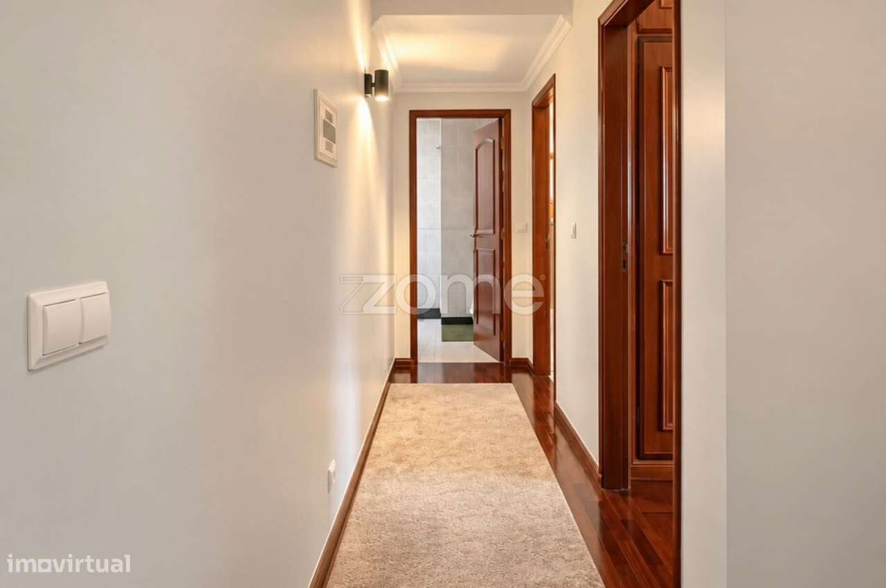 Apartamento T3 Duplex C/ Garagem Box | Planalto, Leiria-7