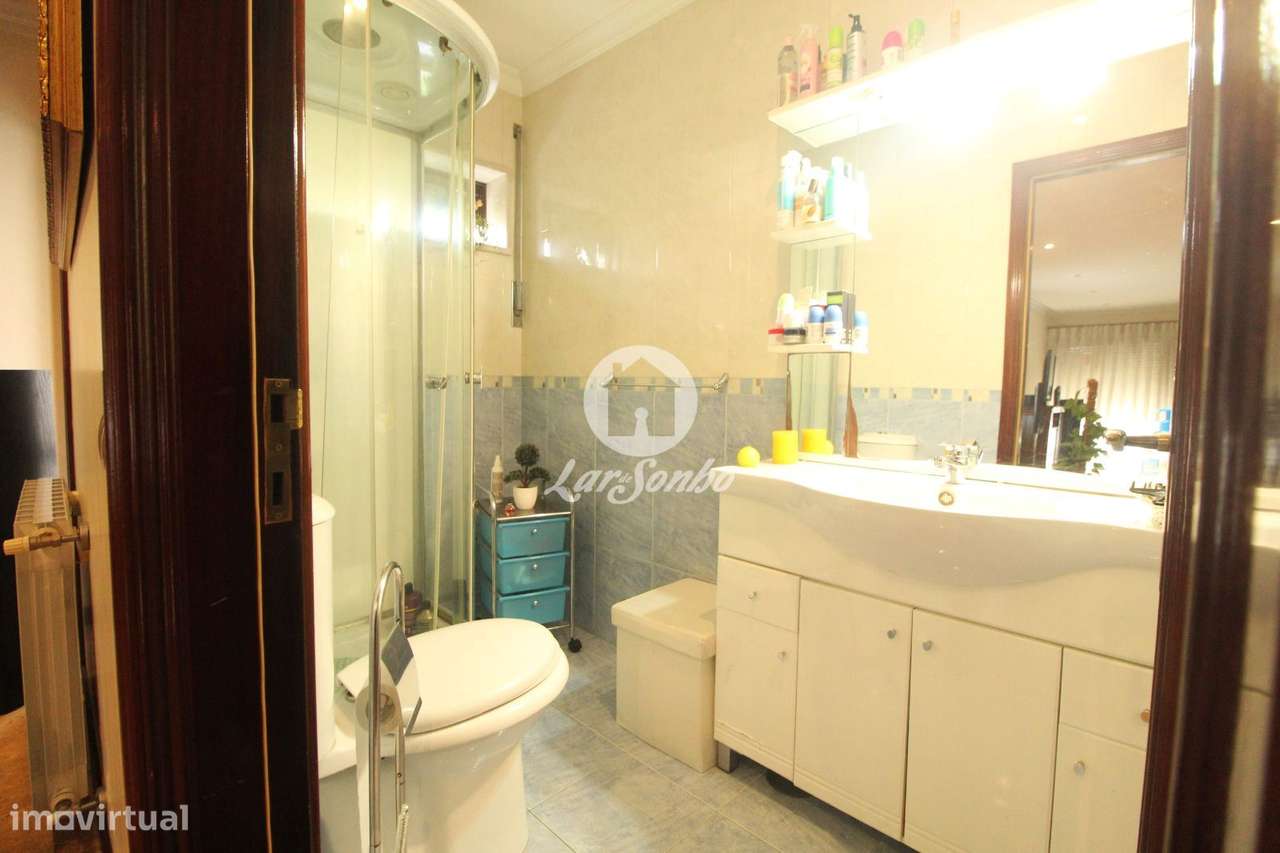 Moradia T3 de Gaveto, com excelentes áreas, localizada em São Cosme...-14