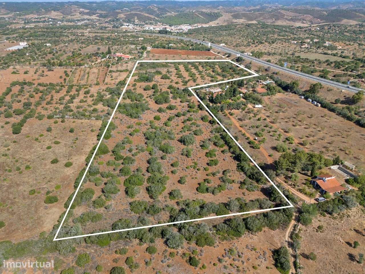 GRANDE TERRENO COM RUINA PARA VENDA EM LAGOS - Grande imagem: 5/9