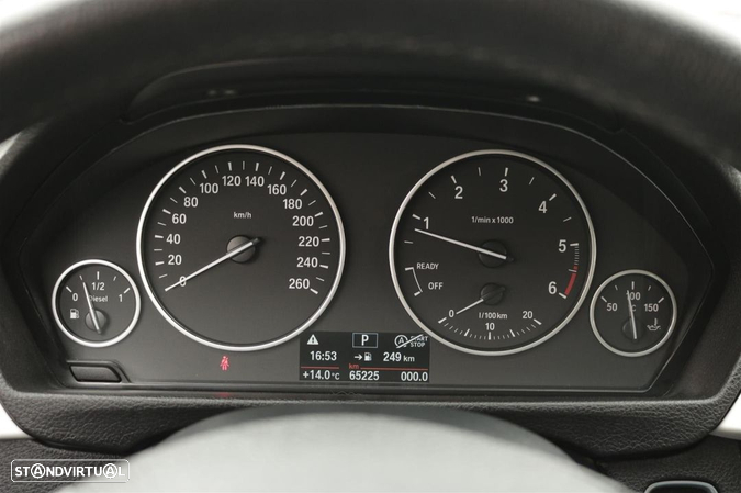 BMW 320 d Touring Advantage Auto - 40
