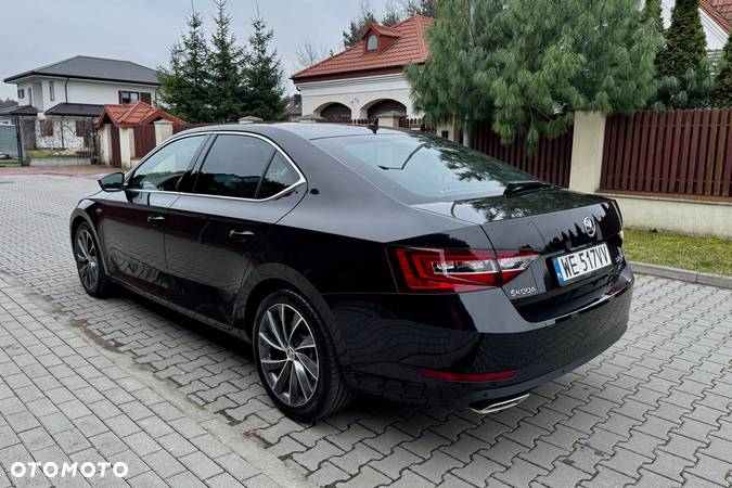 Skoda Superb 2.0 TSI 4x4 L&K DSG - 3