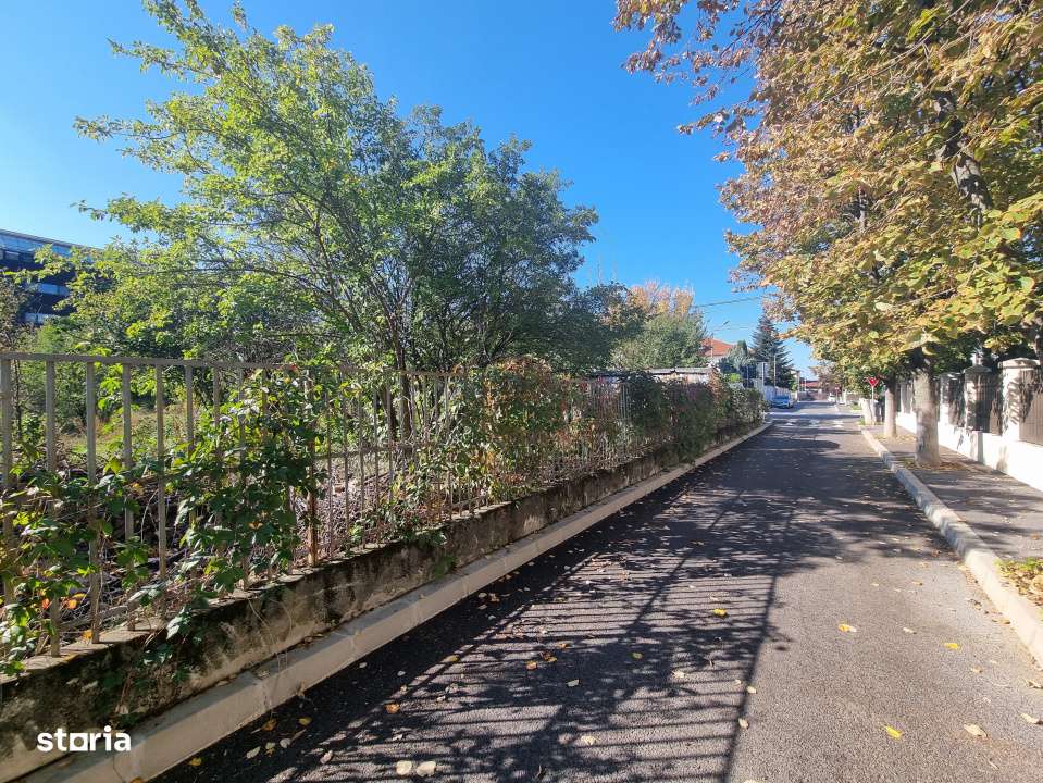 Loturi teren 500-1000 mp Strada Nuferilor / Petrom City-2