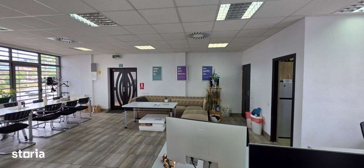 Vanzare spatiu birouri 135 mp, compartimentat, luminos, acces facil - Imagine principală: 5/6